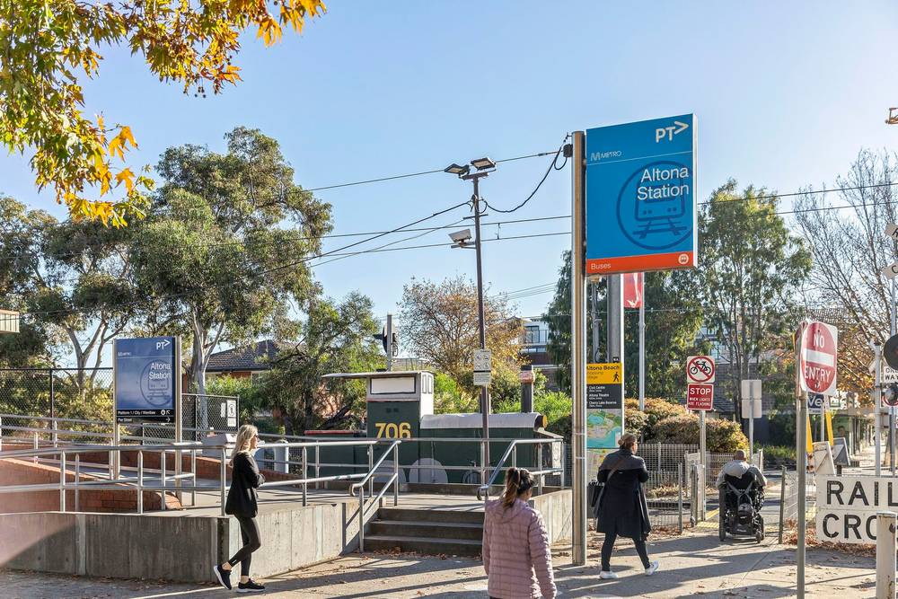 15 Romawi Street, Altona, VIC 3018