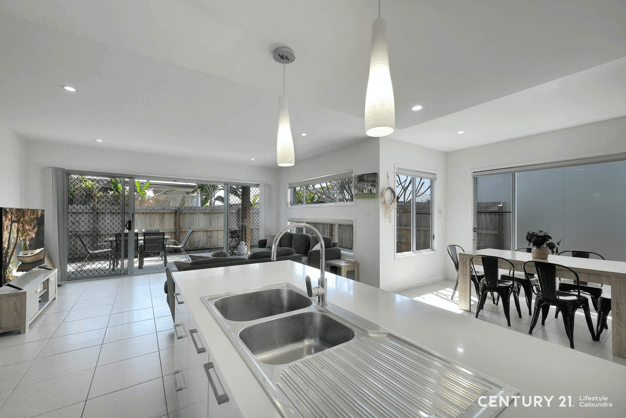 16 Esprit Crescent, BIRTINYA, QLD 4575