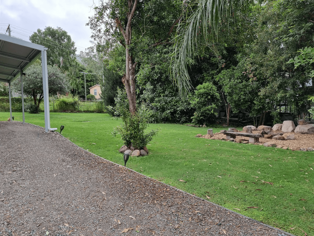 5-7 Jubilee Street, SOMERSET DAM, QLD 4312