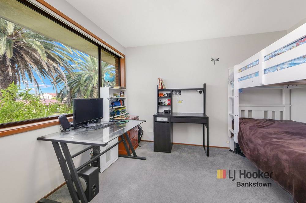 16 Buckingham Crescent, CHIPPING NORTON, NSW 2170