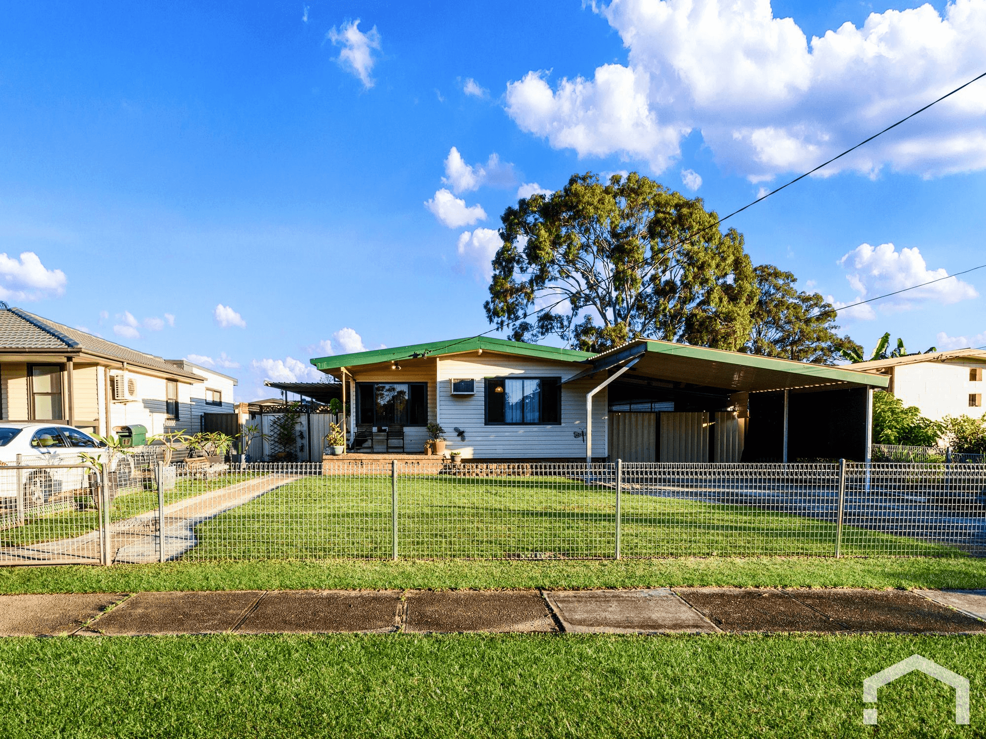 17 Nauru Crescent, Lethbridge Park, NSW 2770