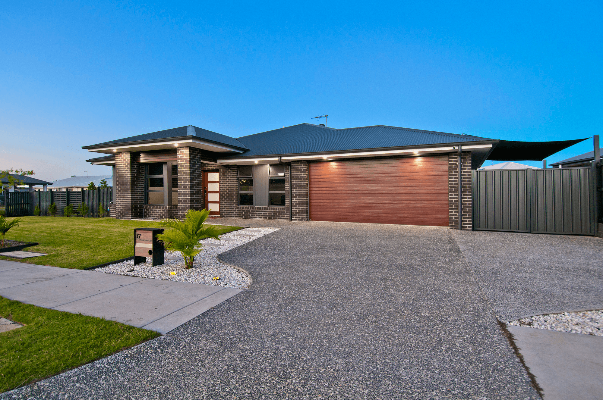 37 Moonie Crescent, JIMBOOMBA, QLD 4280