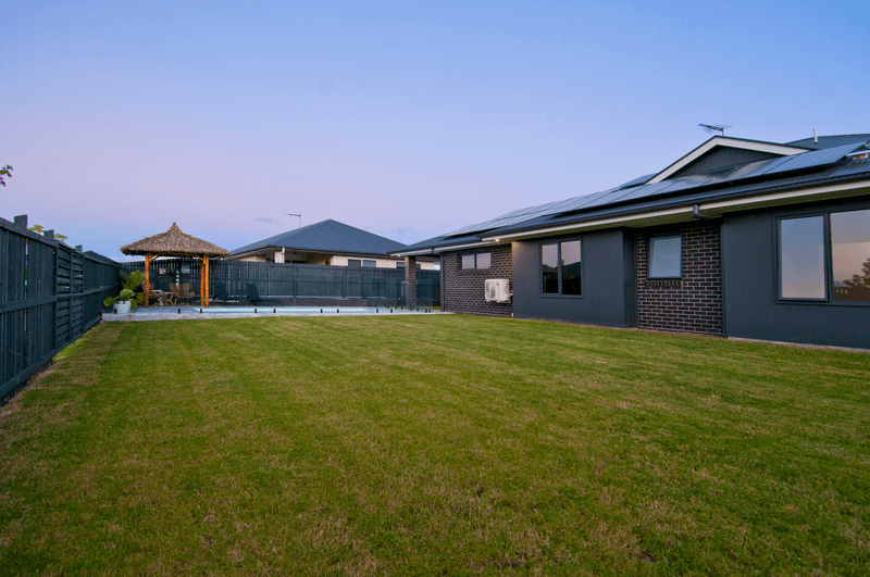 37 Moonie Crescent, JIMBOOMBA, QLD 4280