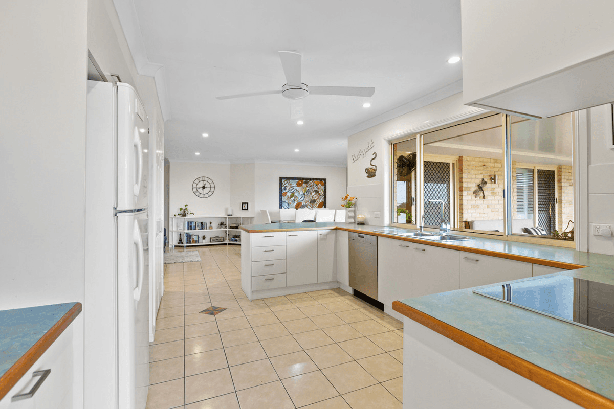 15 Burwana Place, WELLINGTON POINT, QLD 4160