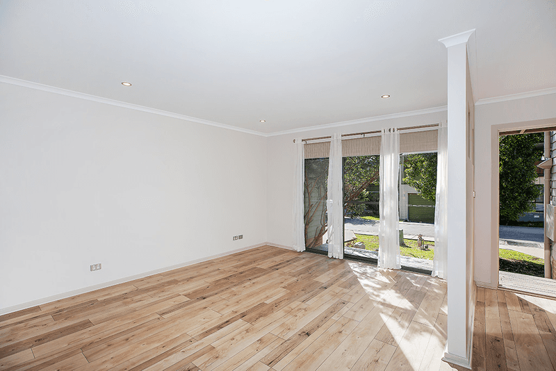 17/37 Laycock Street, CAREY BAY, NSW 2283