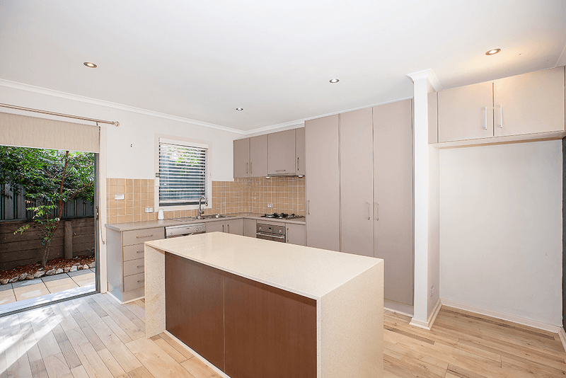 17/37 Laycock Street, CAREY BAY, NSW 2283