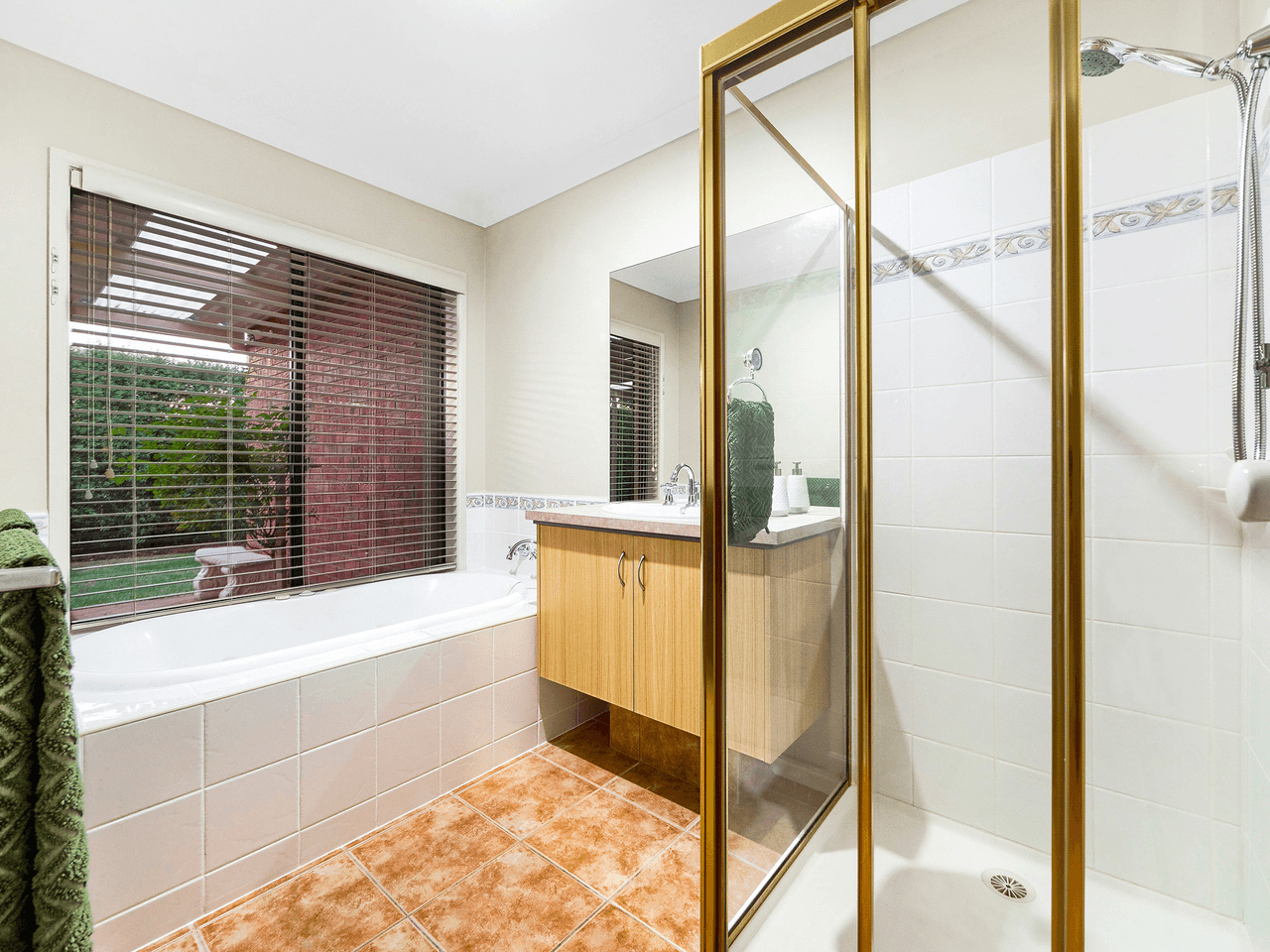 52 Miralie Way, CRANBOURNE WEST, VIC 3977