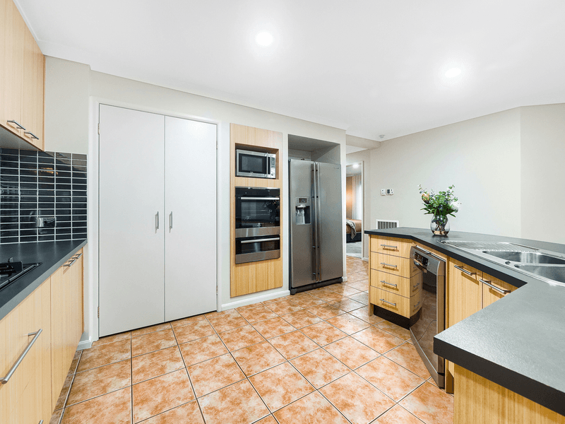 52 Miralie Way, CRANBOURNE WEST, VIC 3977