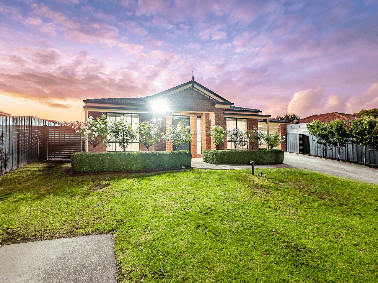 52 Miralie Way, CRANBOURNE WEST, VIC 3977