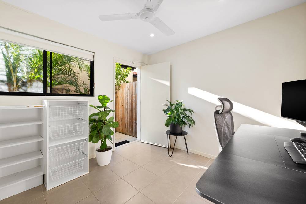 4/255 Cavendish Road, Coorparoo, QLD 4151