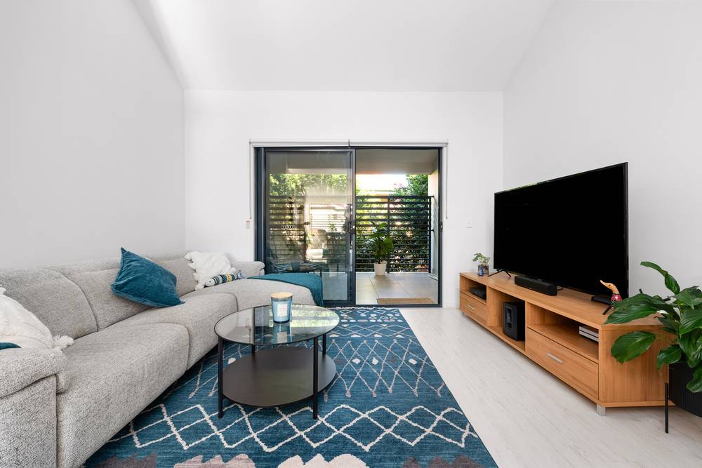 4/255 Cavendish Road, Coorparoo, QLD 4151