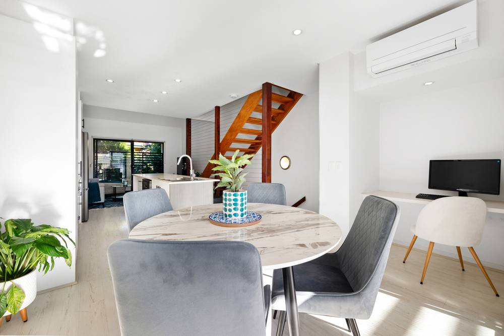 4/255 Cavendish Road, Coorparoo, QLD 4151