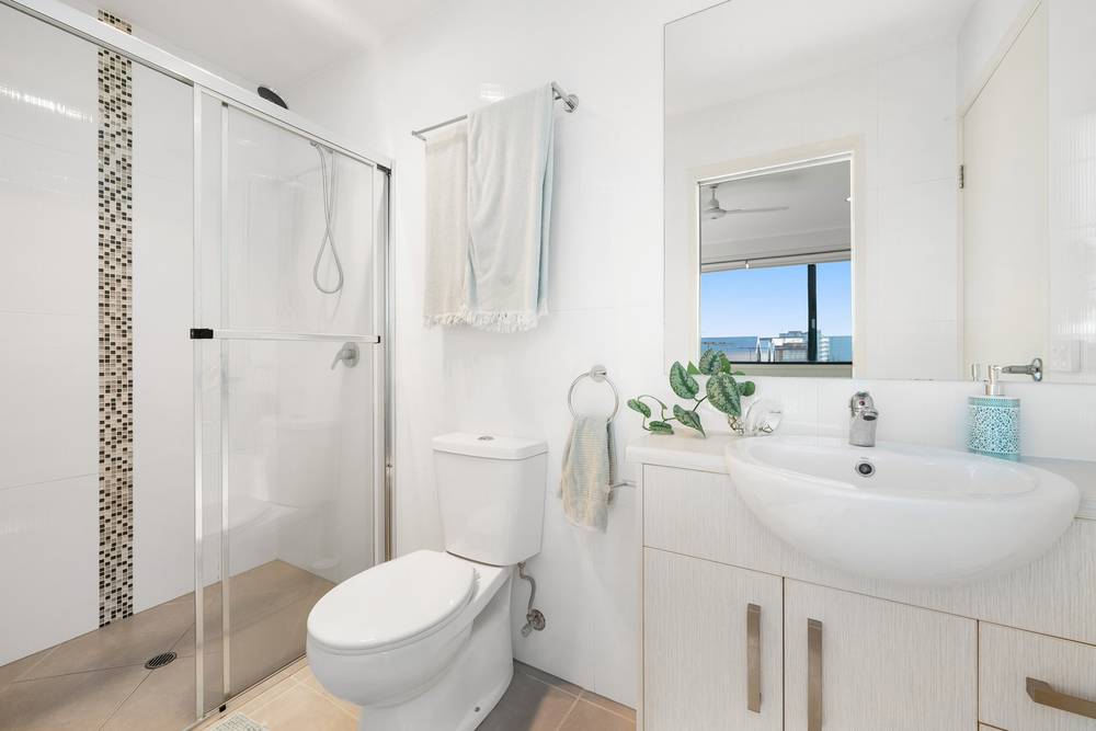 4/255 Cavendish Road, Coorparoo, QLD 4151