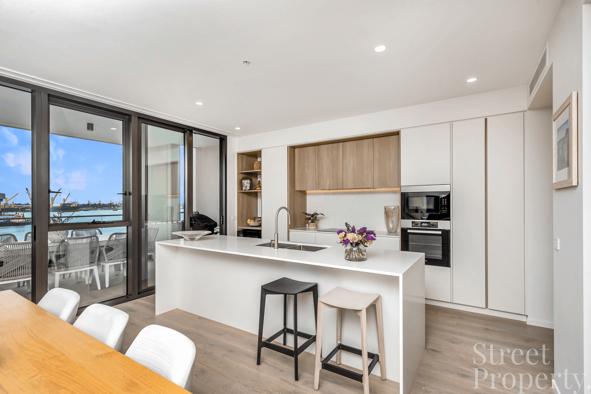 405/41 Honeysuckle Drive, Newcastle, NSW 2300