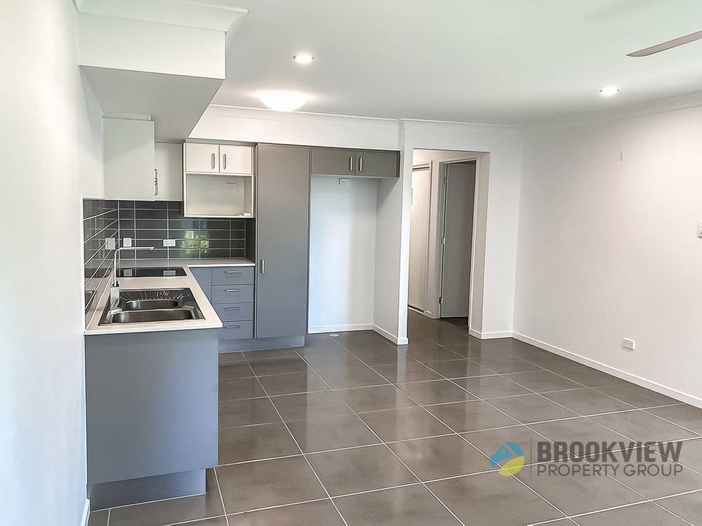 16 Parkside Mews, Loganlea, QLD 4131