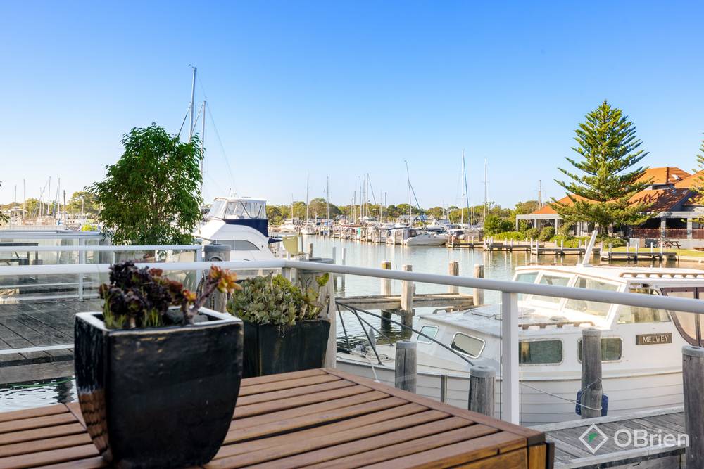 2/7 King Street, Paynesville, VIC 3880