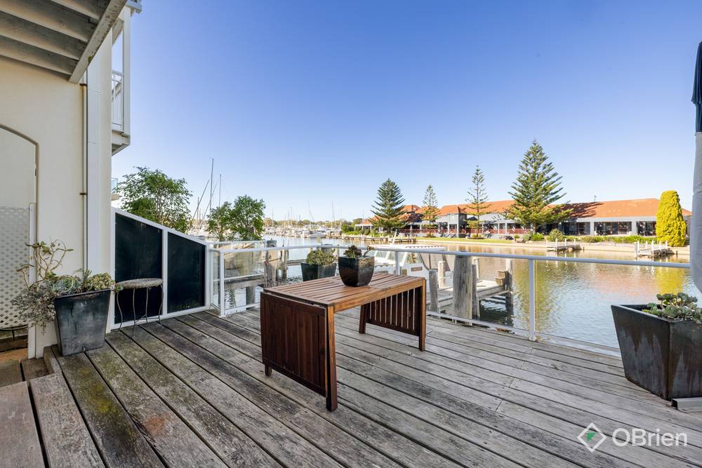 2/7 King Street, Paynesville, VIC 3880
