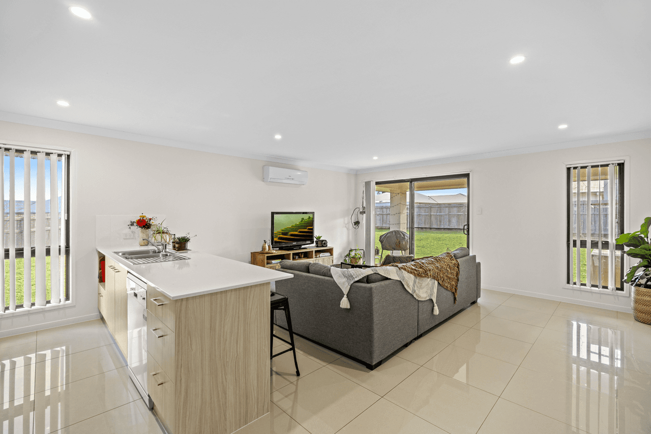 1 Arwon Street, WYREEMA, QLD 4352