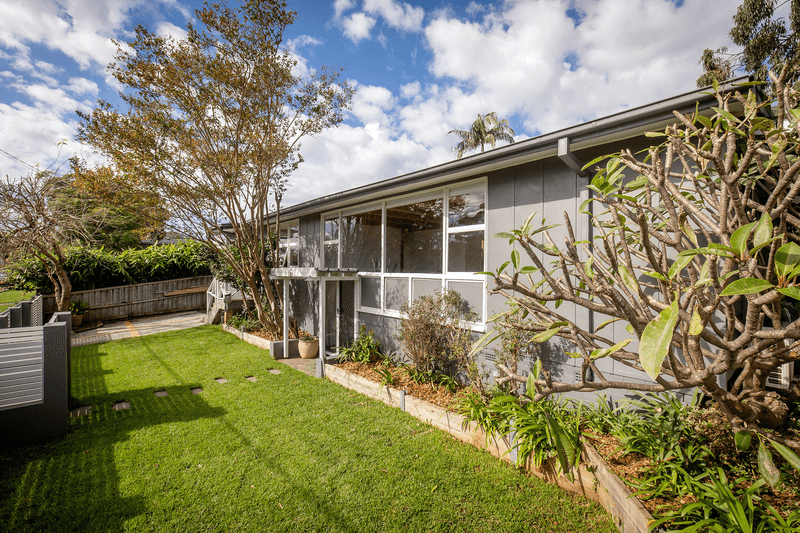 127 McIntosh Road, Narraweena, NSW 2099