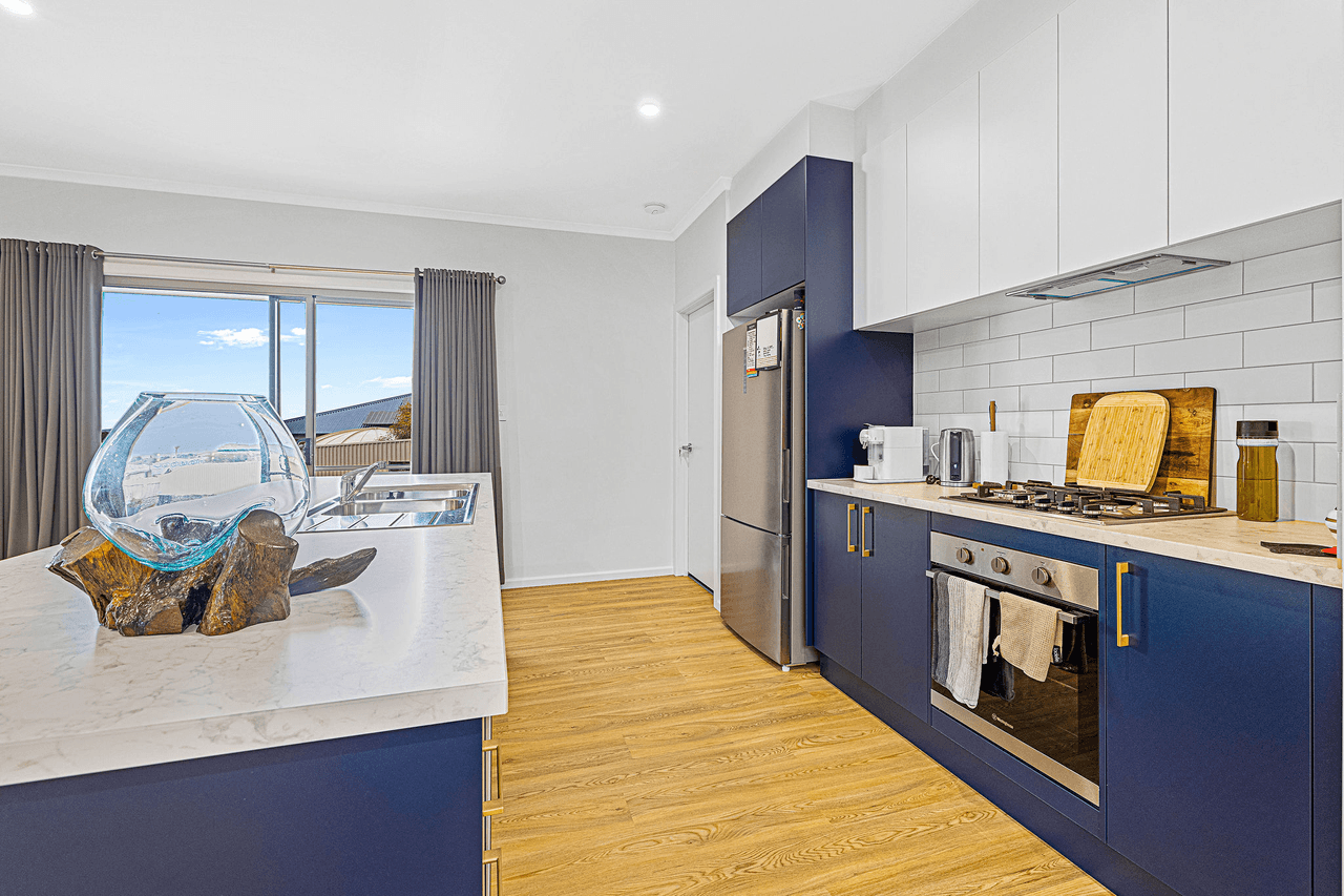 13 Kaitlin Court, PORT LINCOLN, SA 5606