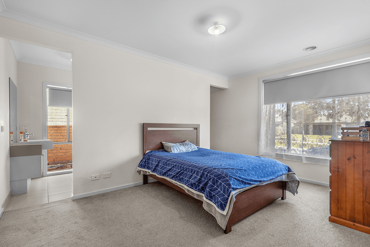 171 Mountainview Bvd, Cranbourne North, VIC 3977