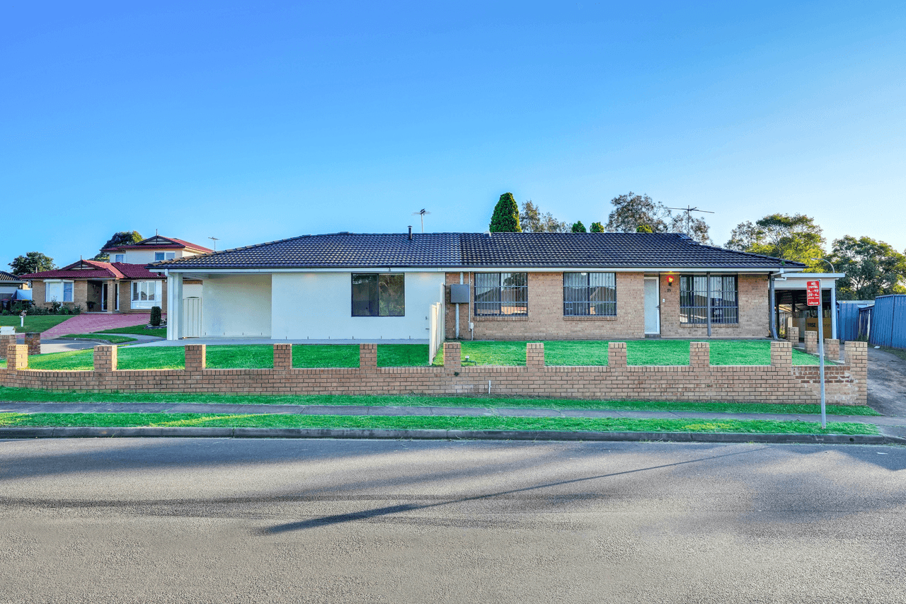 15 Condello Crescent, EDENSOR PARK, NSW 2176