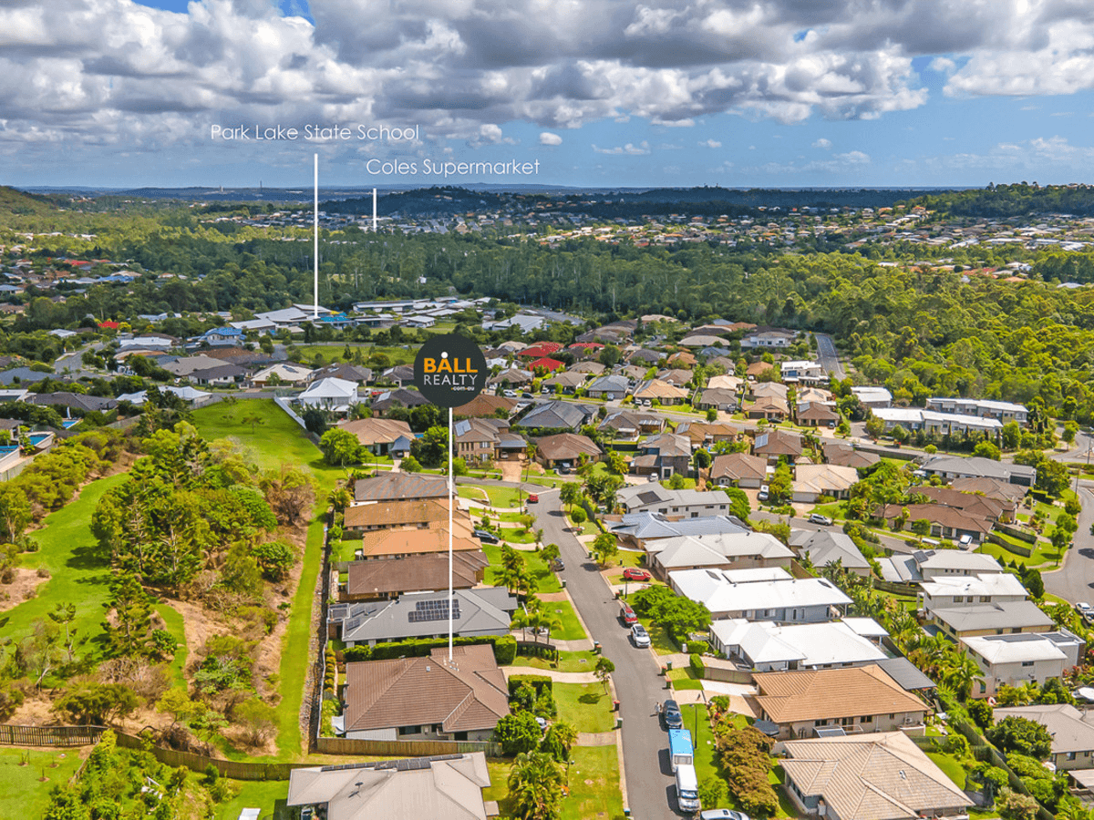 1/25 Hadrian Crescent, Pacific Pines, QLD 4211