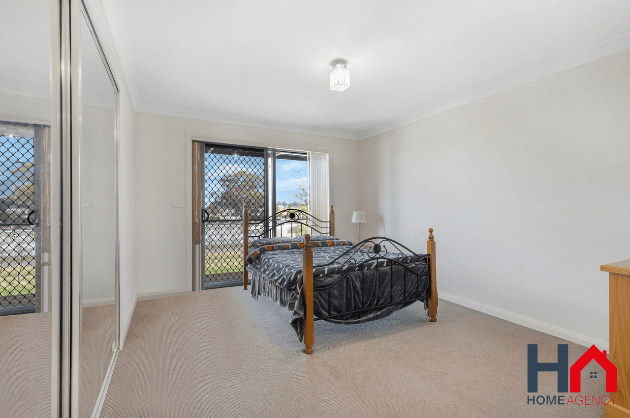 21 Bishop Crescent, BONNYRIGG, NSW 2177