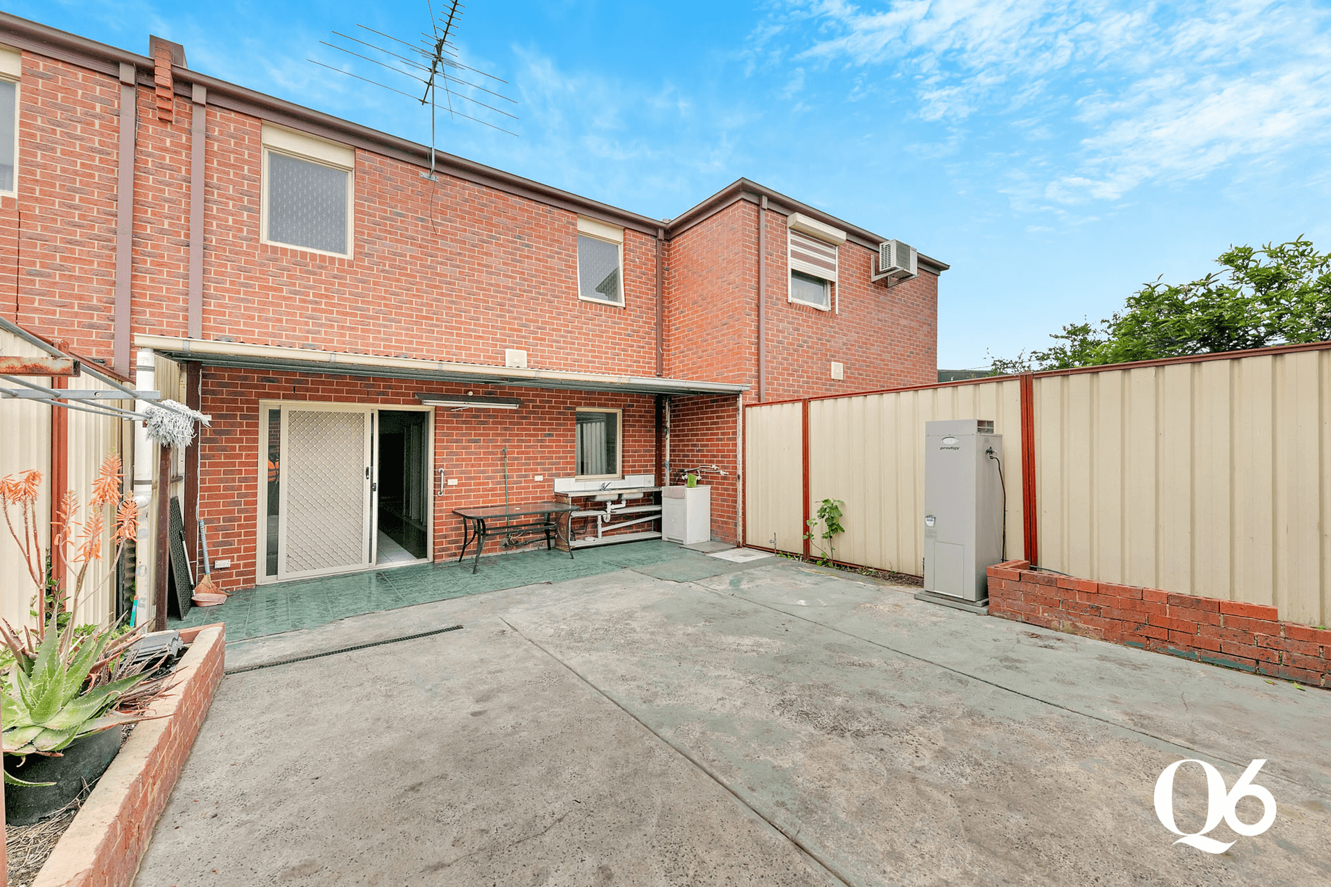 6/94-98 Hampshire Road, Sunshine, VIC 3020