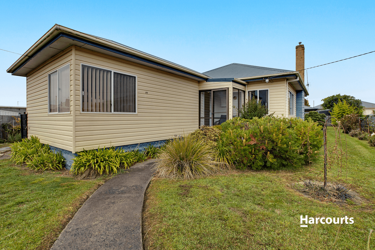 19 Madden Crescent, DEVONPORT, TAS 7310