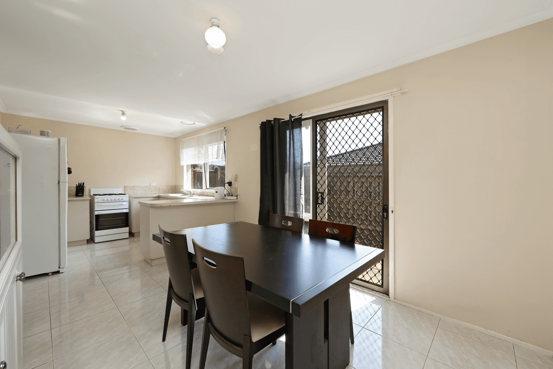 1/4 Bristol Place, Rowville, VIC 3178