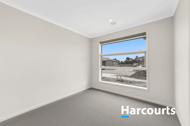 22 Athletic Circuit, Clyde, VIC 3978