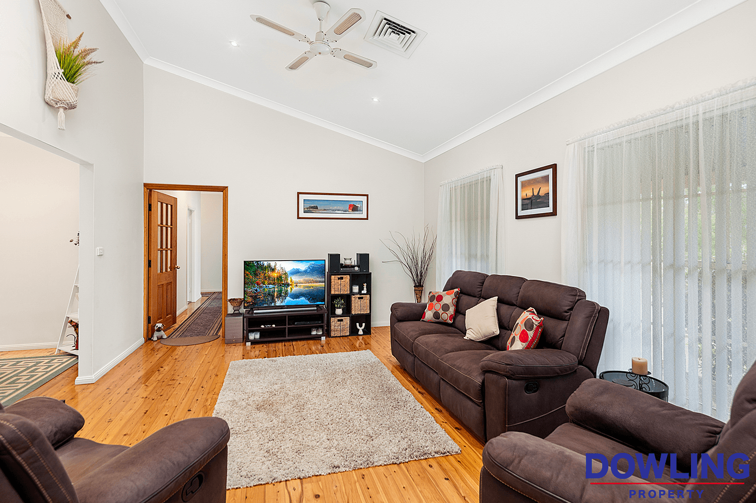 8 Federation Drive, MEDOWIE, NSW 2318