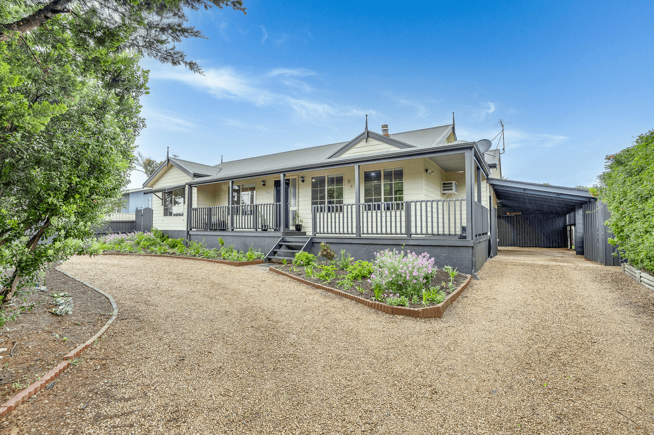 35 Holme Street, GOOLWA BEACH, SA 5214