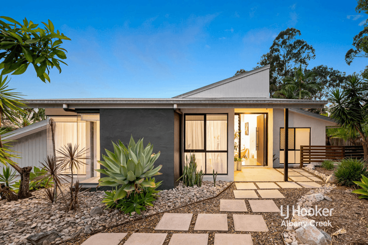 2 Corso Street, Eatons Hill, QLD 4037