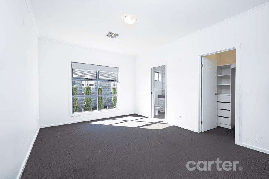 2/10 Leitch Ave, PORT NOARLUNGA, SA 5167