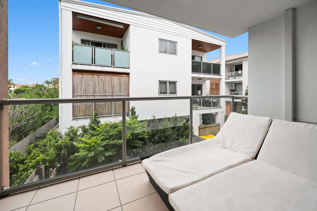 9/32 Bath Street, LABRADOR, QLD 4215