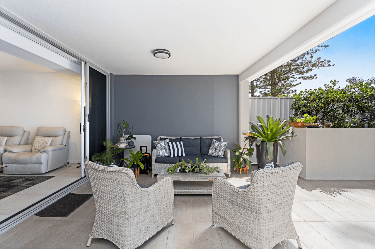 3/24 Prince Edward Parade, REDCLIFFE, QLD 4020