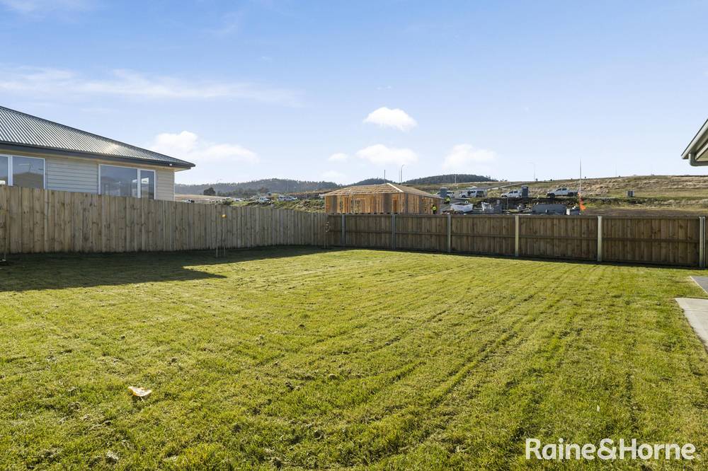 7 Winterborne Road, ROKEBY, TAS 7019