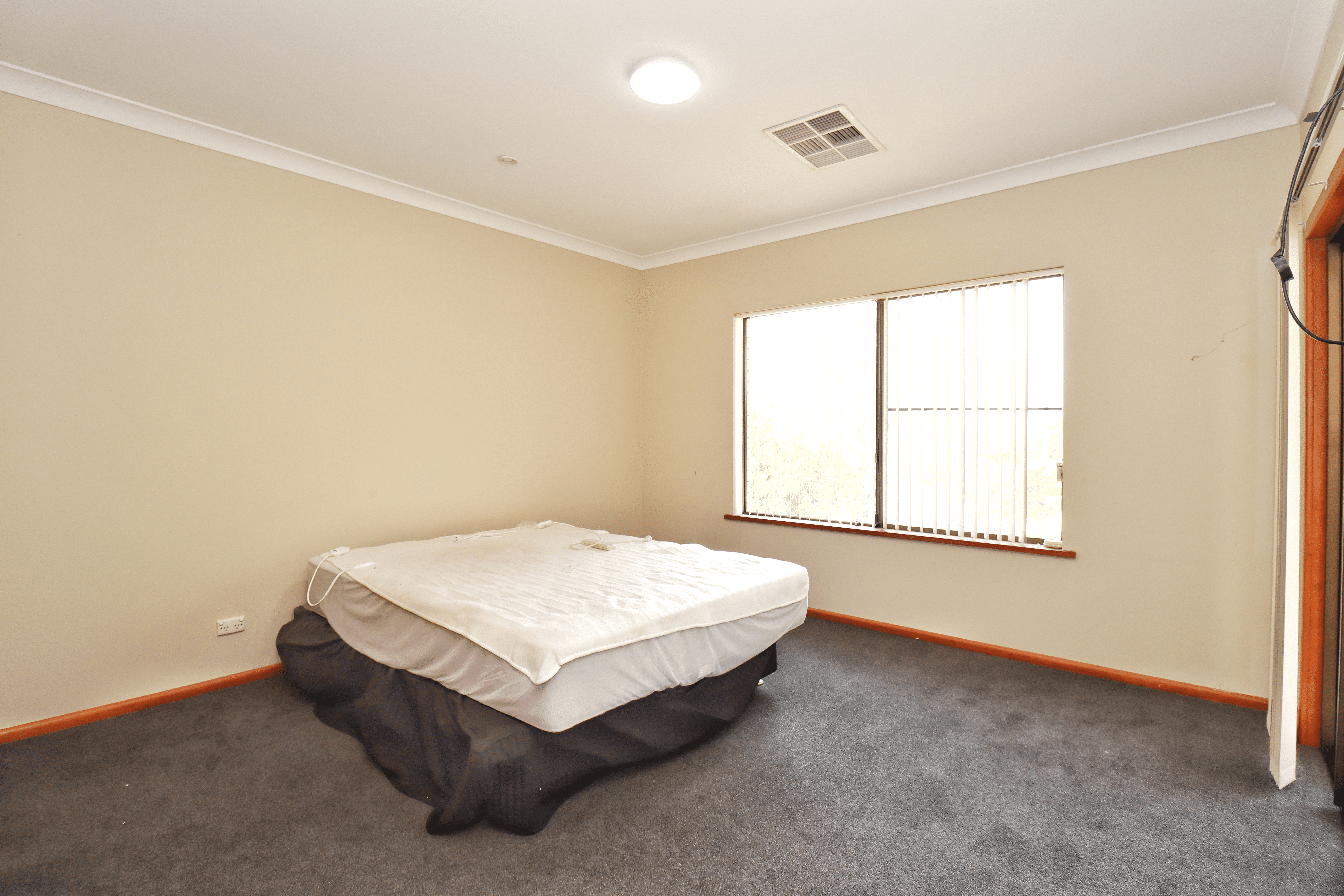 11 Kanangra Street, COWRA, NSW 2794