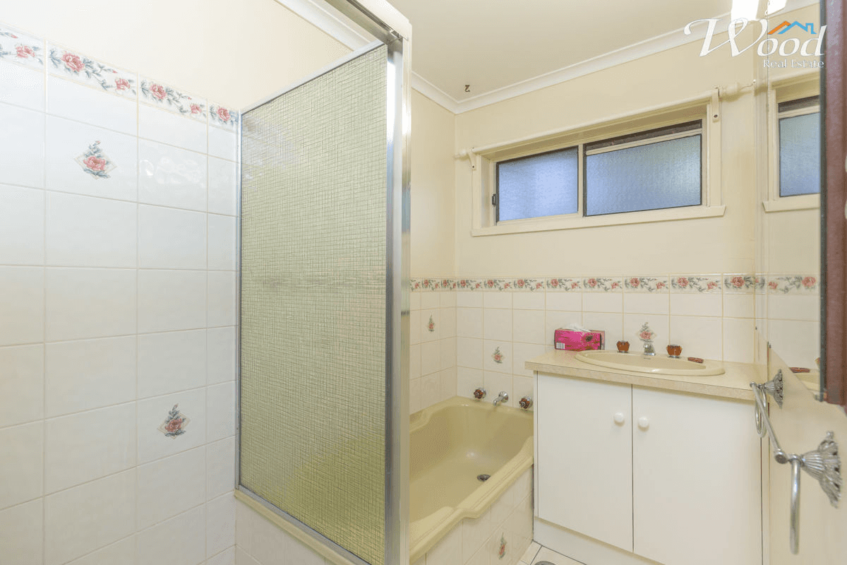 321 Mark Cres, LAVINGTON, NSW 2641