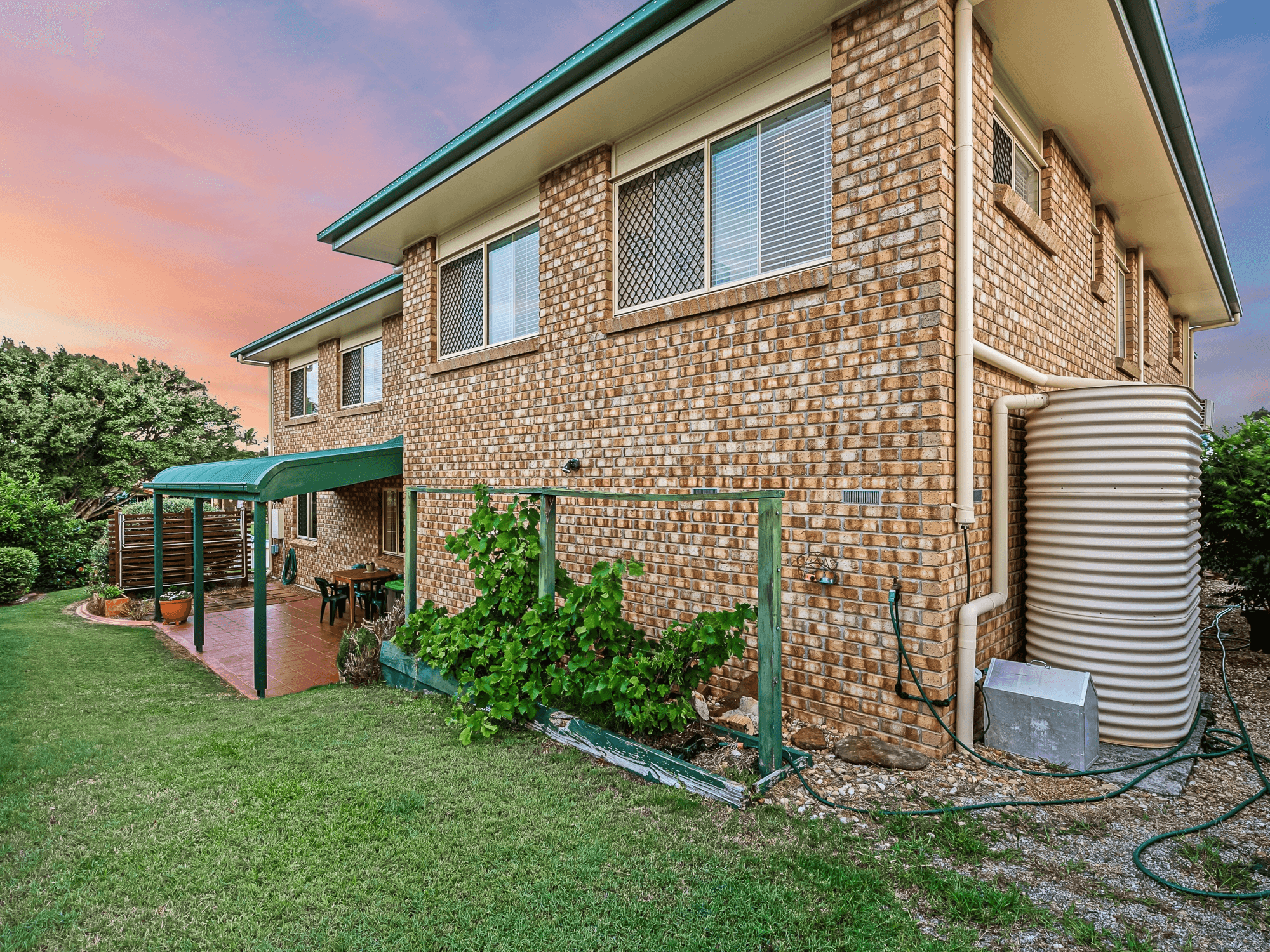 2 Avalon Street, Sandstone Point, QLD 4511