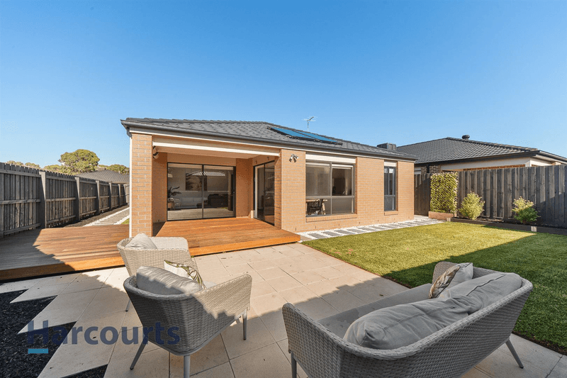 69 Lats Avenue, Carrum Downs, VIC 3201