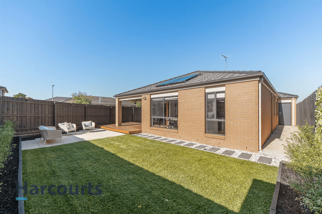 69 Lats Avenue, Carrum Downs, VIC 3201