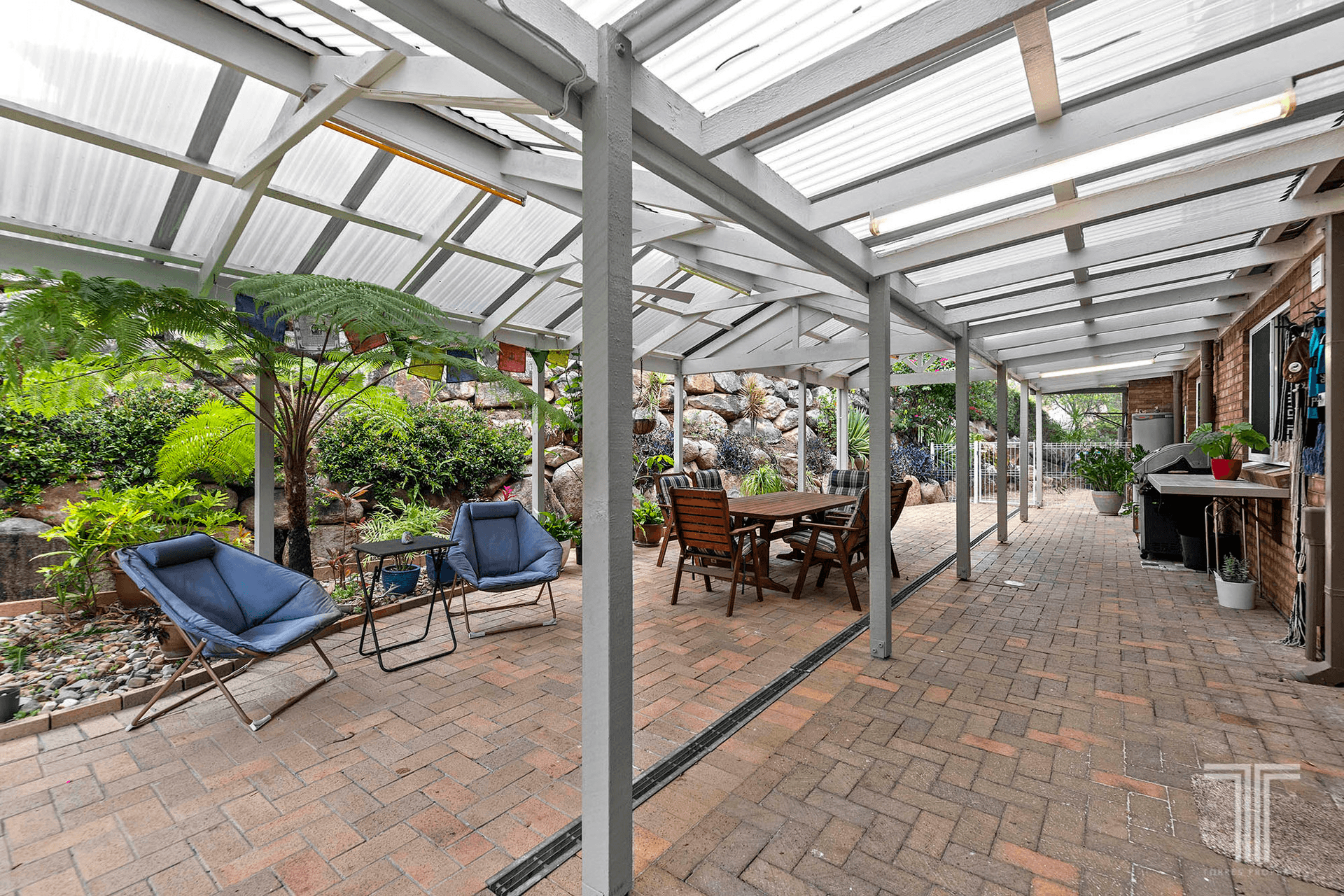 1 Poinciana Close, Mount Gravatt East, QLD 4122