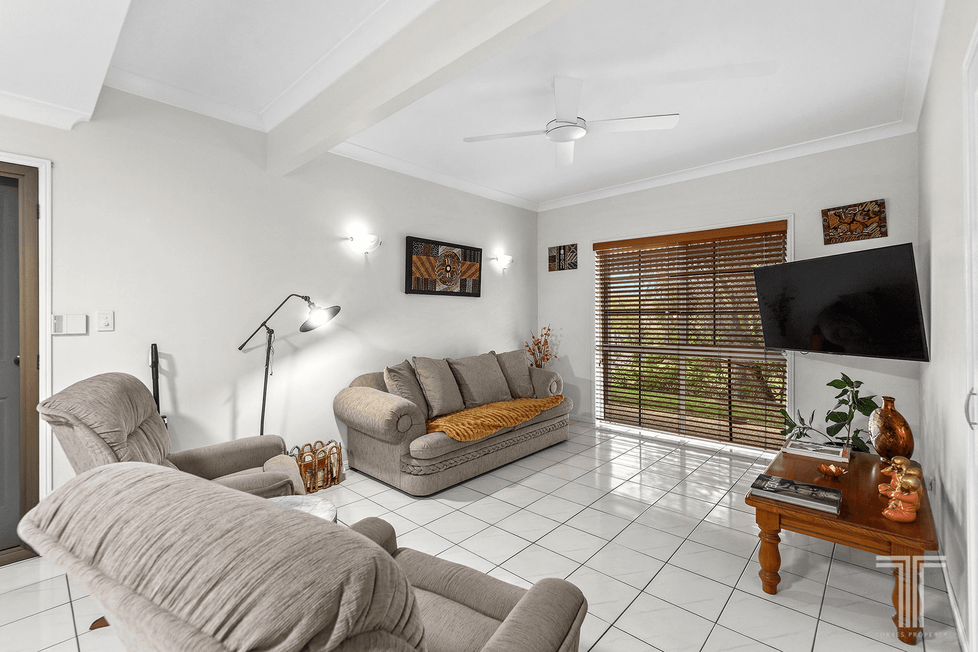 1 Poinciana Close, Mount Gravatt East, QLD 4122