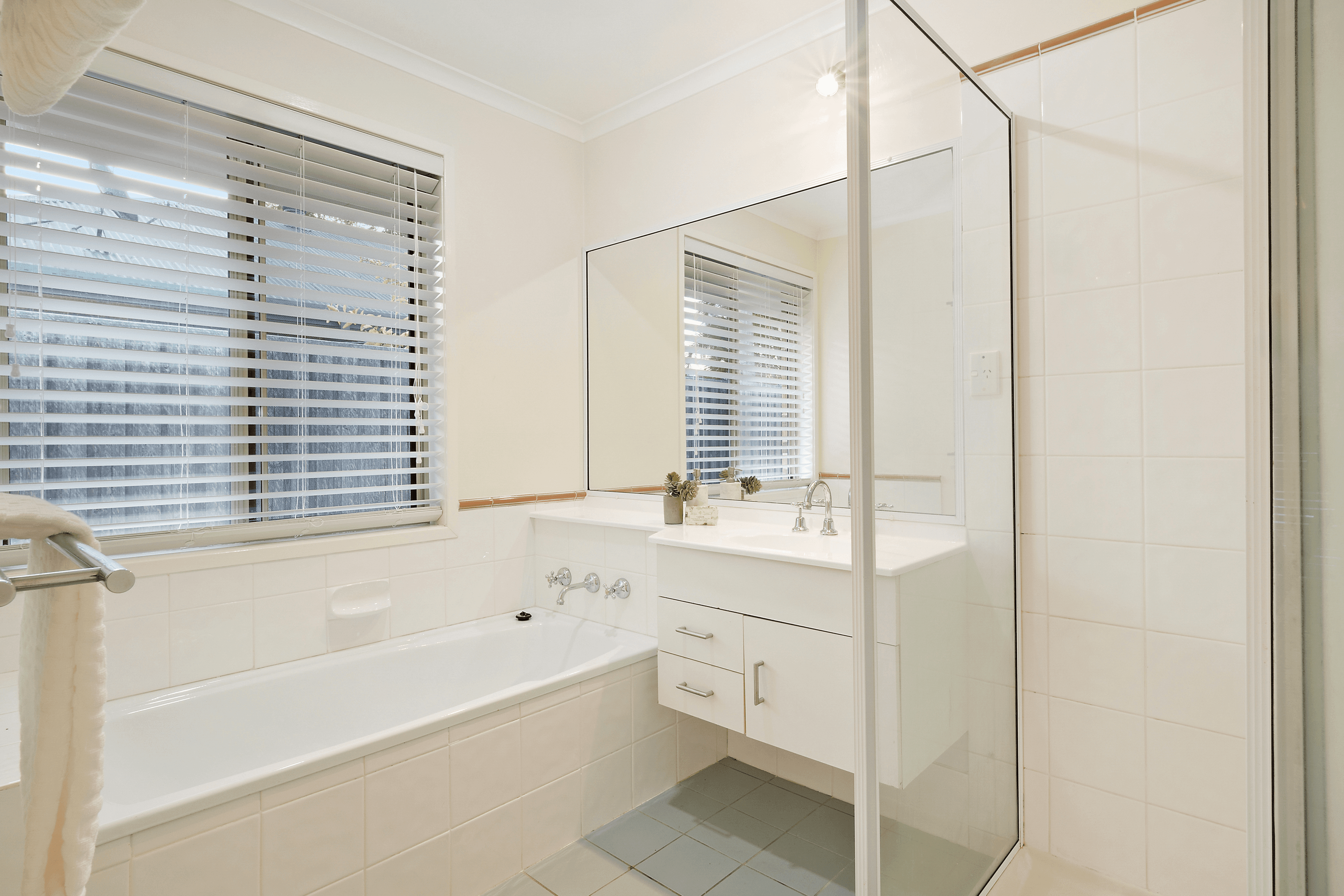 20 Allamanda Street, THE GAP, QLD 4061