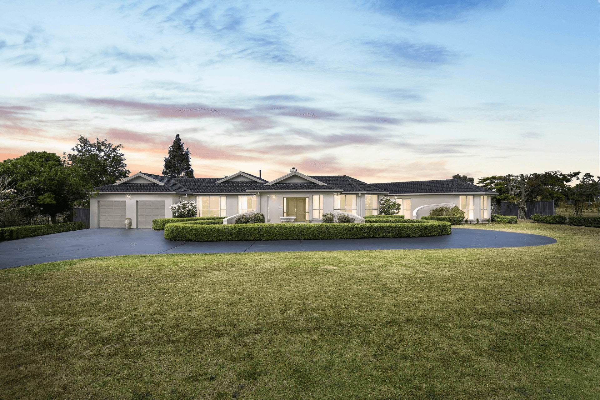 11 Boronia Drive, Hillside, VIC 3037