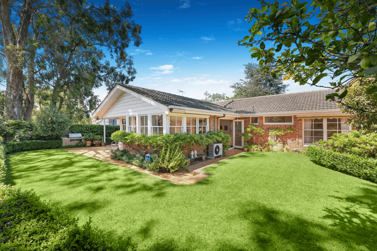 19 Bessazile Avenue, FOREST HILL, VIC 3131