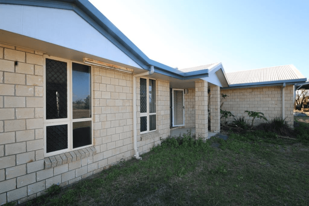 25 SOUTH YAAMBA ROAD, ALTON DOWNS, QLD 4702